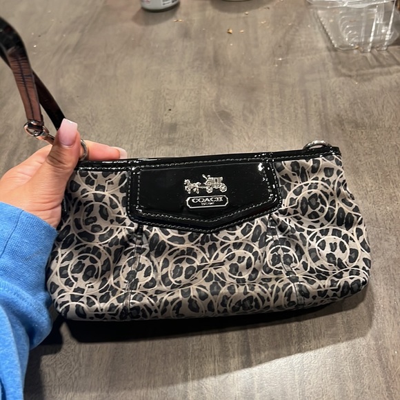 Coach gray cheetah print with c’s wristlet - Picture 5 of 5